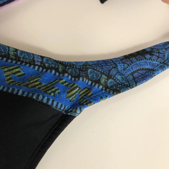 2/$30 NWT Athleta Bikini Top Women’s Size 38 B/C Top Only - Picture 12 of 14